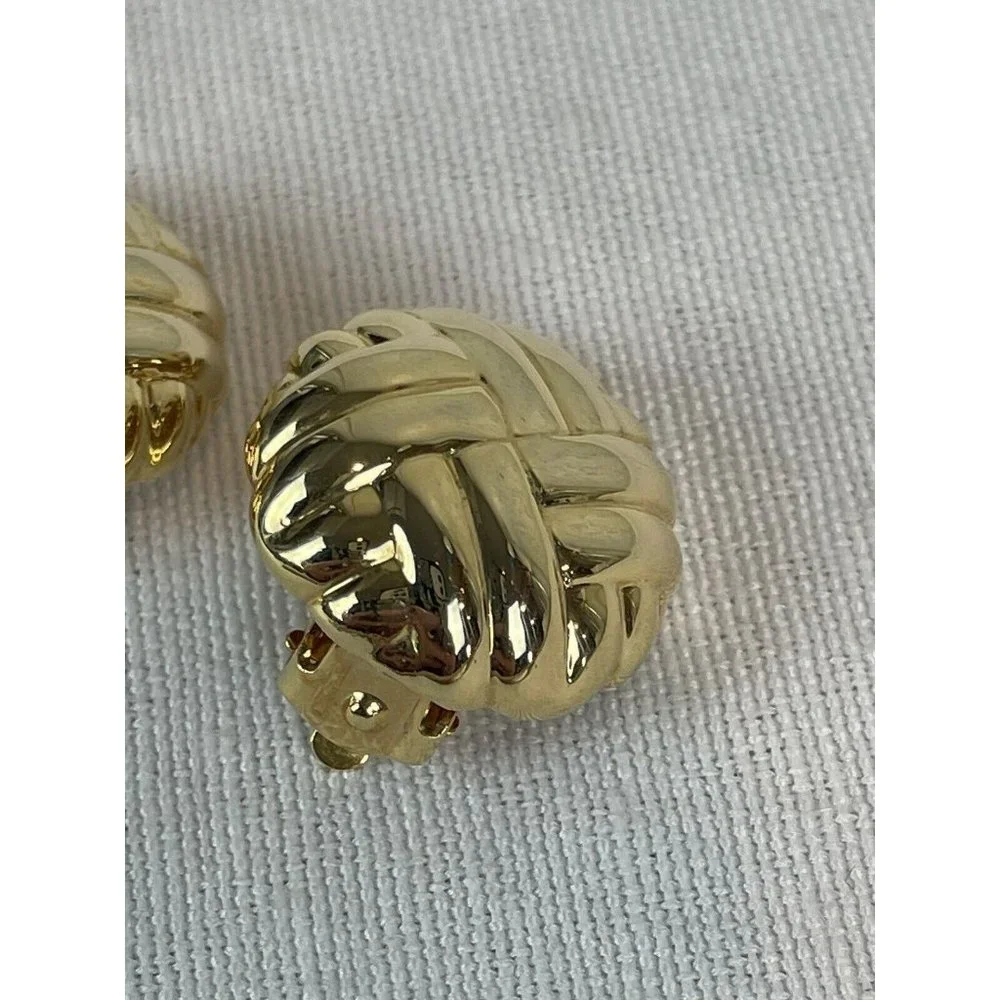 Vintage Clip On Gold Tone Basket Weave Earrings 80s 90s Rubbed - Picture 3 of 8